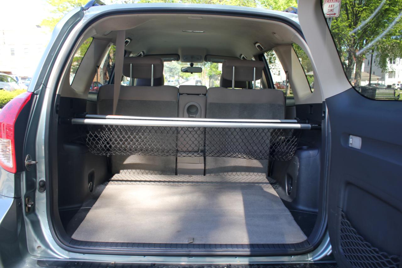 Toyota RAV4 Base I4 4WD 2007