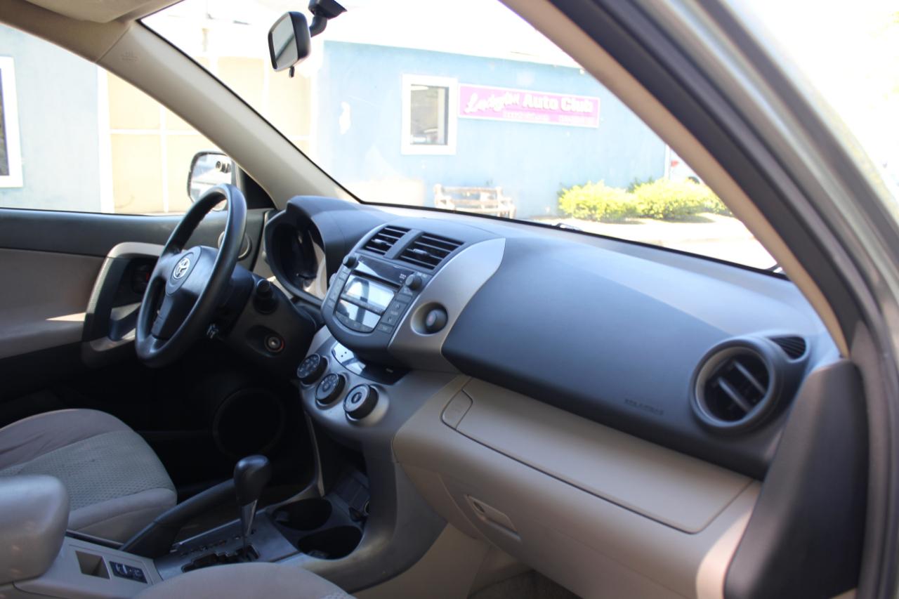 Toyota RAV4 Base I4 4WD 2007