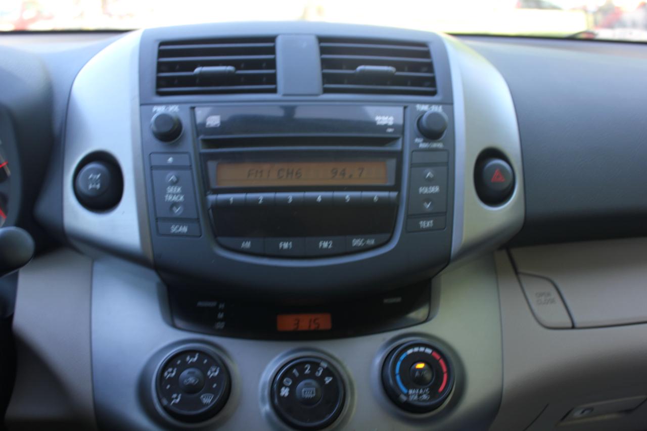 Toyota RAV4 Base I4 4WD 2007