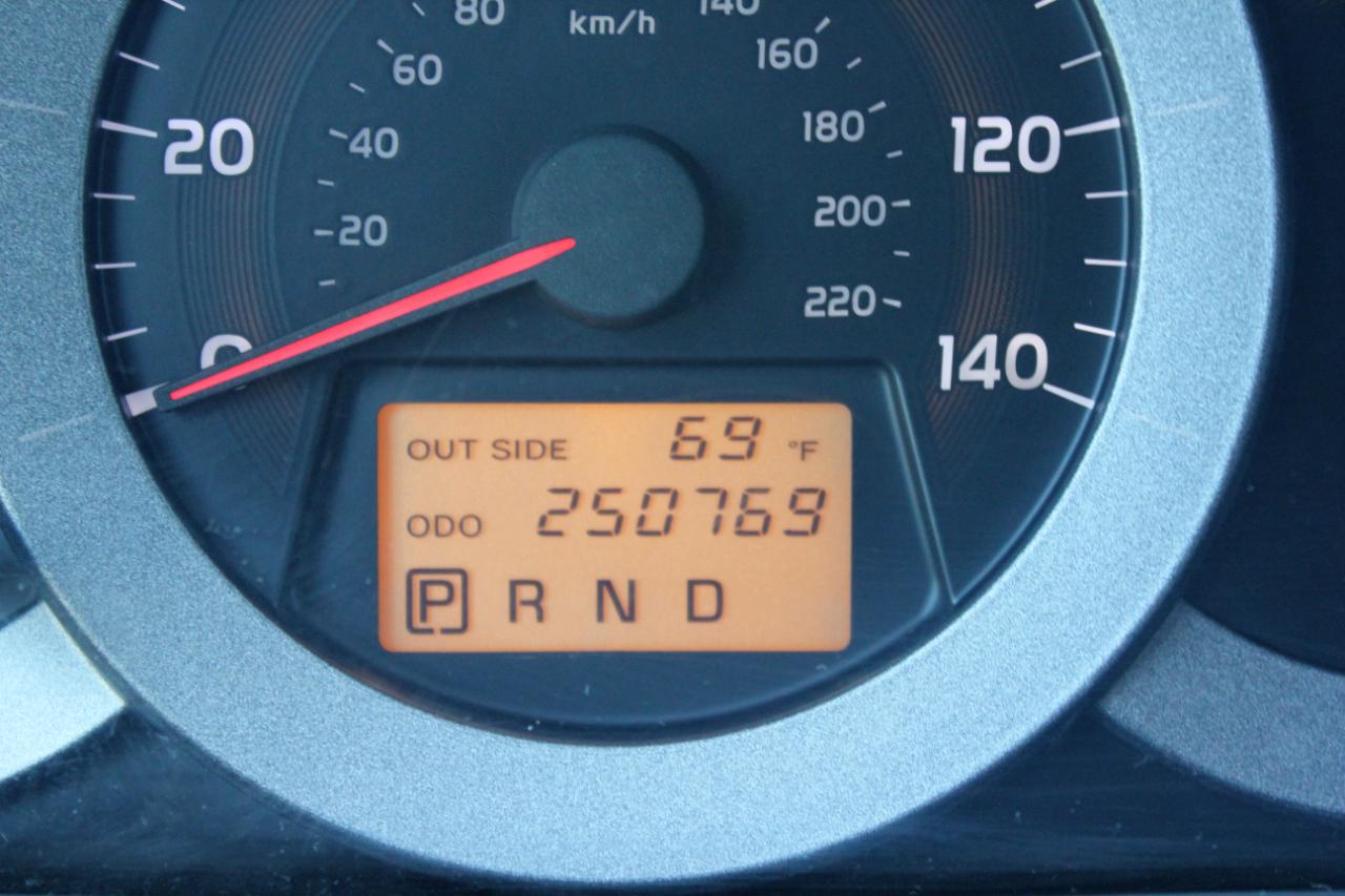 Toyota RAV4 Base I4 4WD 2007