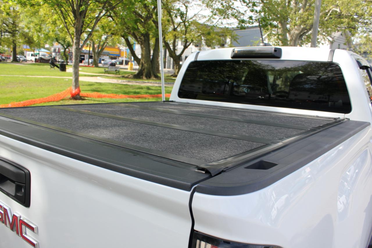 GMC Canyon SLE Crew Cab 2WD Short Box 2015