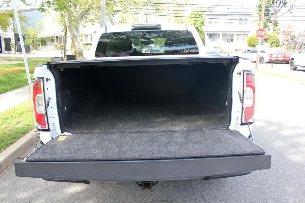 GMC Canyon SLE Crew Cab 2WD Short Box 2015