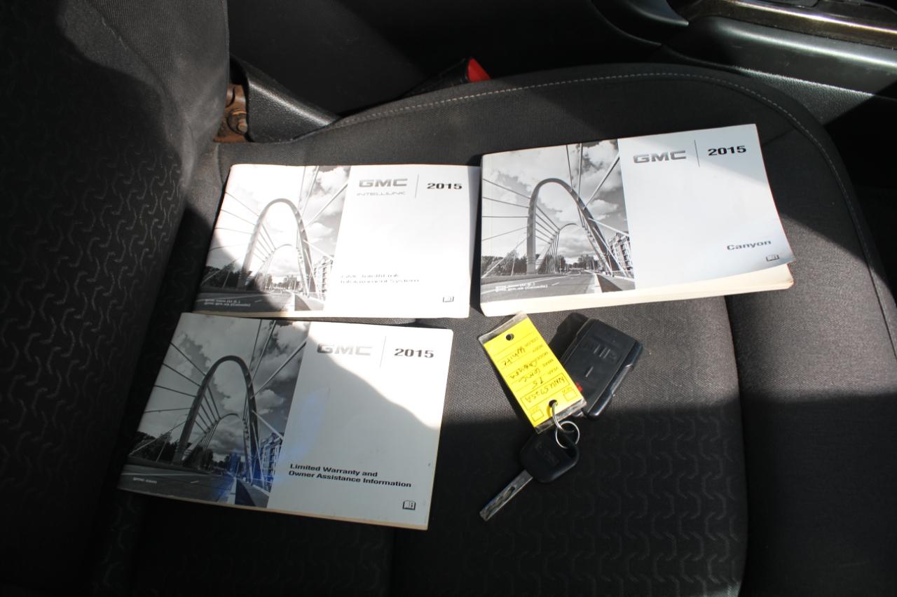 GMC Canyon SLE Crew Cab 2WD Short Box 2015