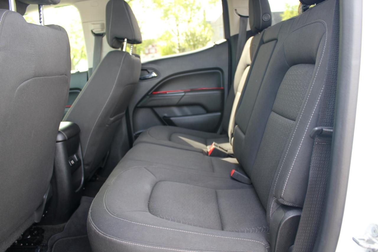 GMC Canyon SLE Crew Cab 2WD Short Box 2015