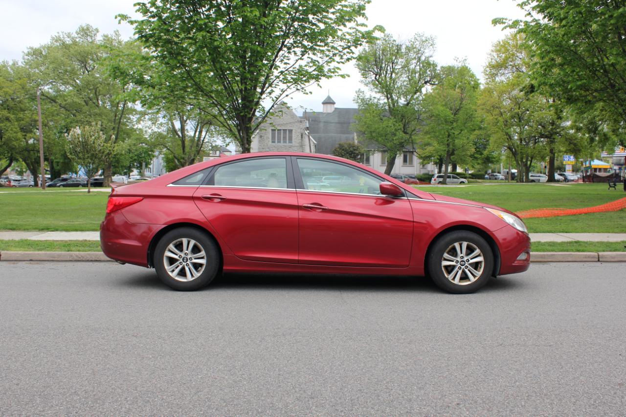 Hyundai Sonata GLS 2013