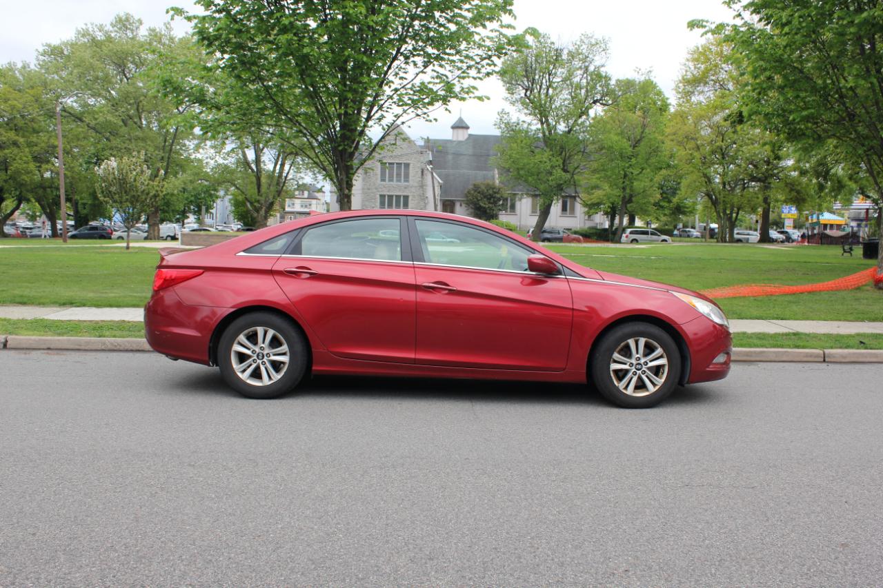 Hyundai Sonata GLS 2013