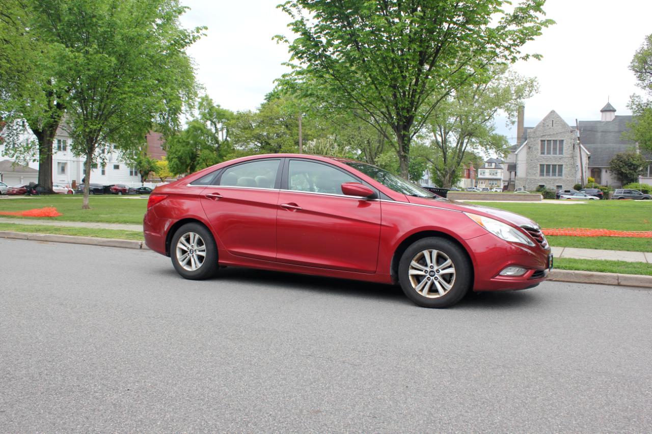 Hyundai Sonata GLS 2013