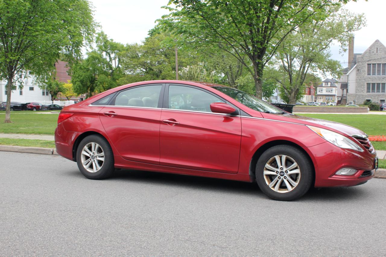 Hyundai Sonata GLS 2013