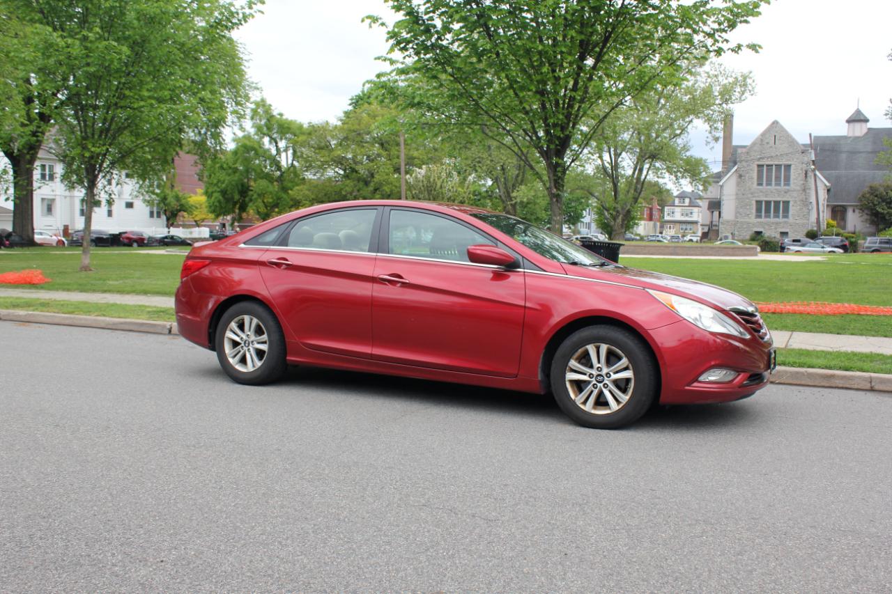 Hyundai Sonata GLS 2013