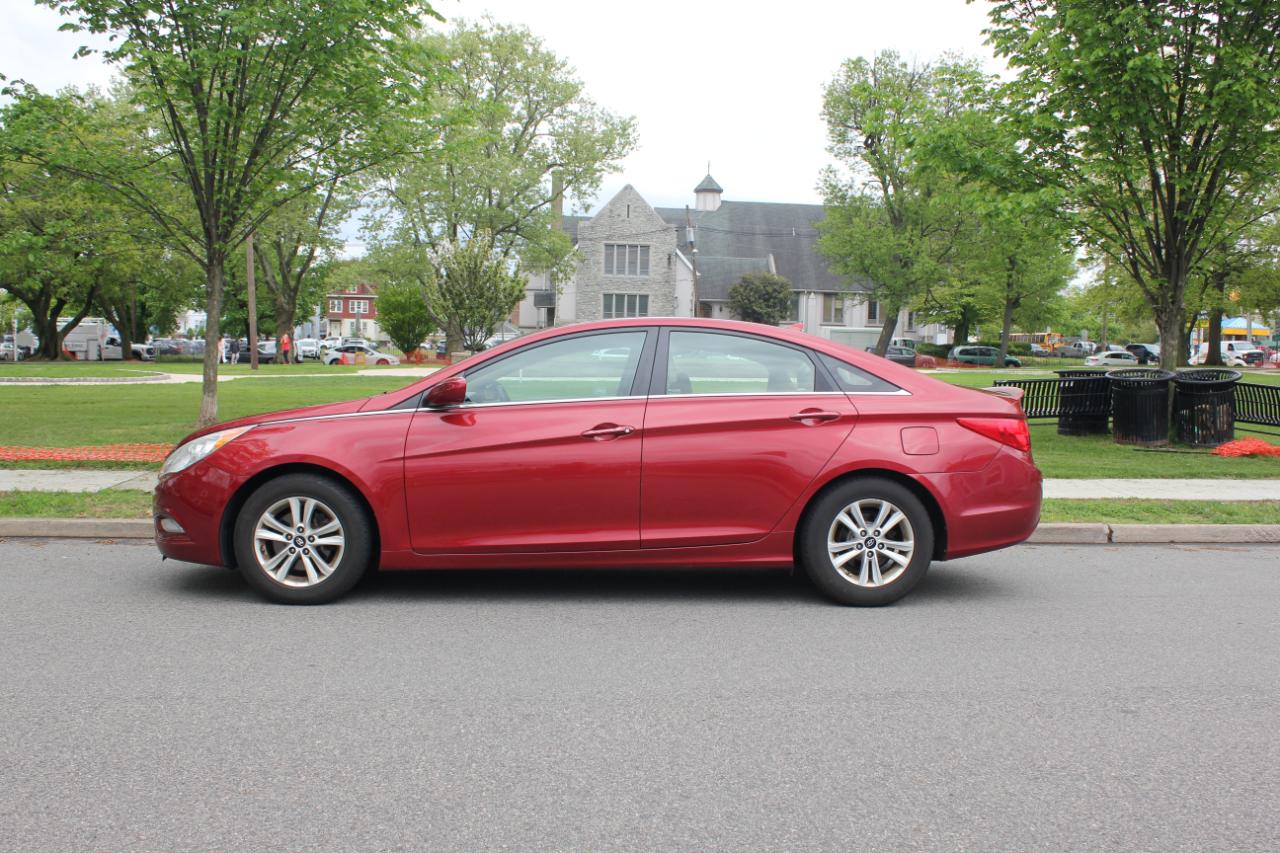Hyundai Sonata GLS 2013