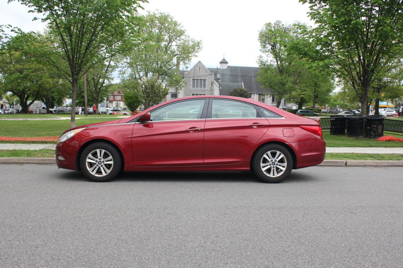 Hyundai Sonata GLS 2013