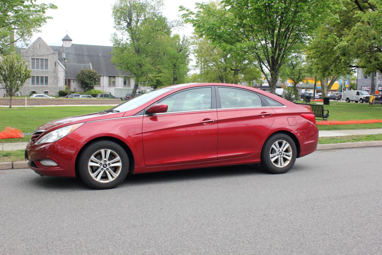 Hyundai Sonata GLS 2013