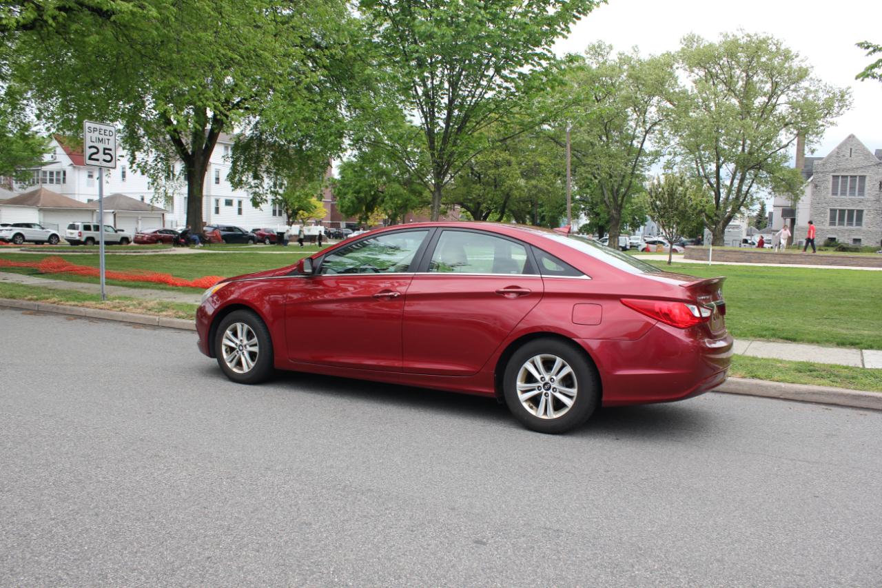 Hyundai Sonata GLS 2013