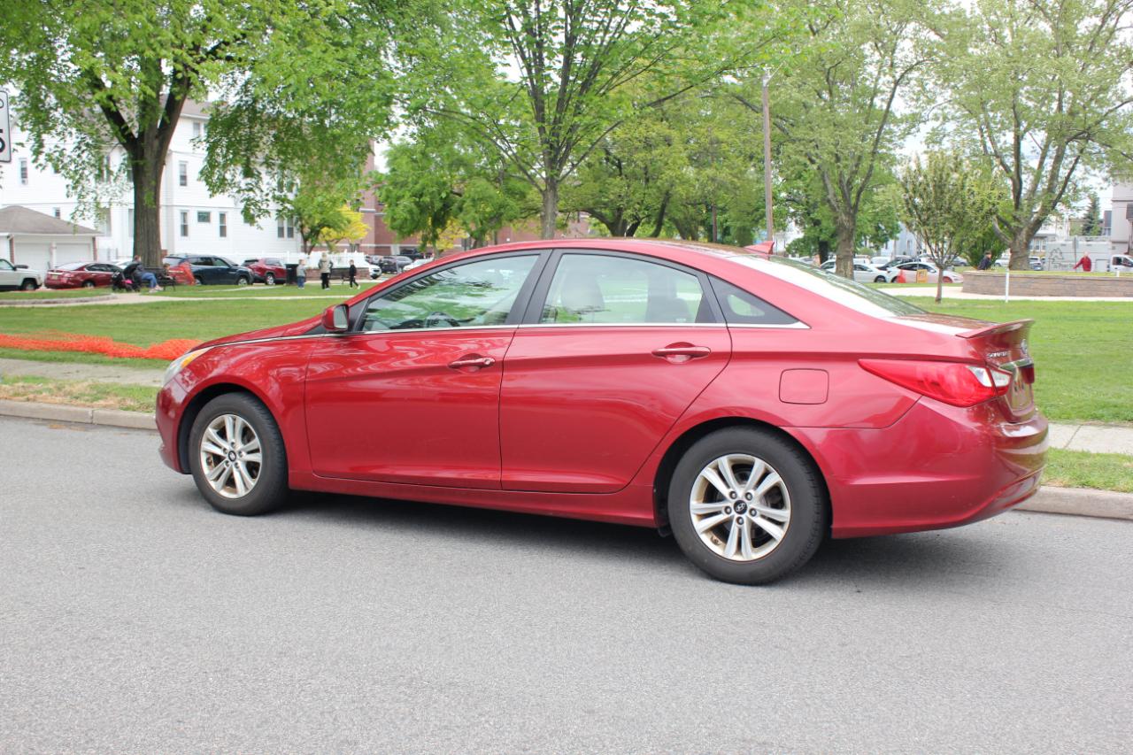 Hyundai Sonata GLS 2013