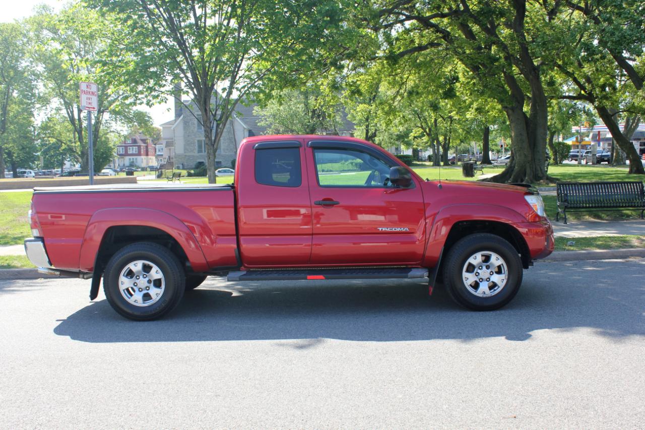 Toyota Tacoma PreRunner Access Cab 2WD 2013