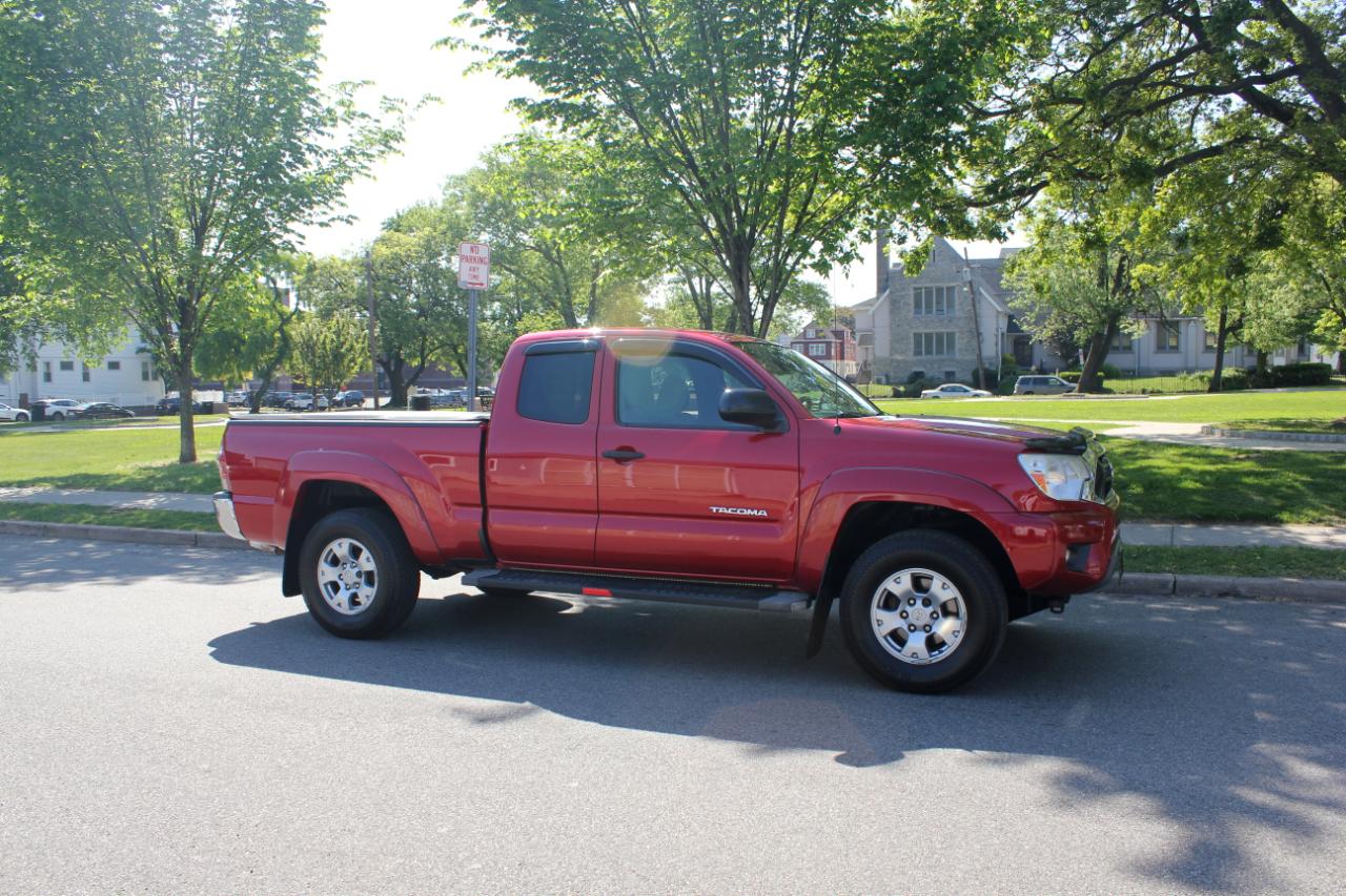 Toyota Tacoma PreRunner Access Cab 2WD 2013
