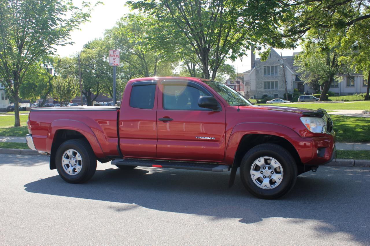 Toyota Tacoma PreRunner Access Cab 2WD 2013