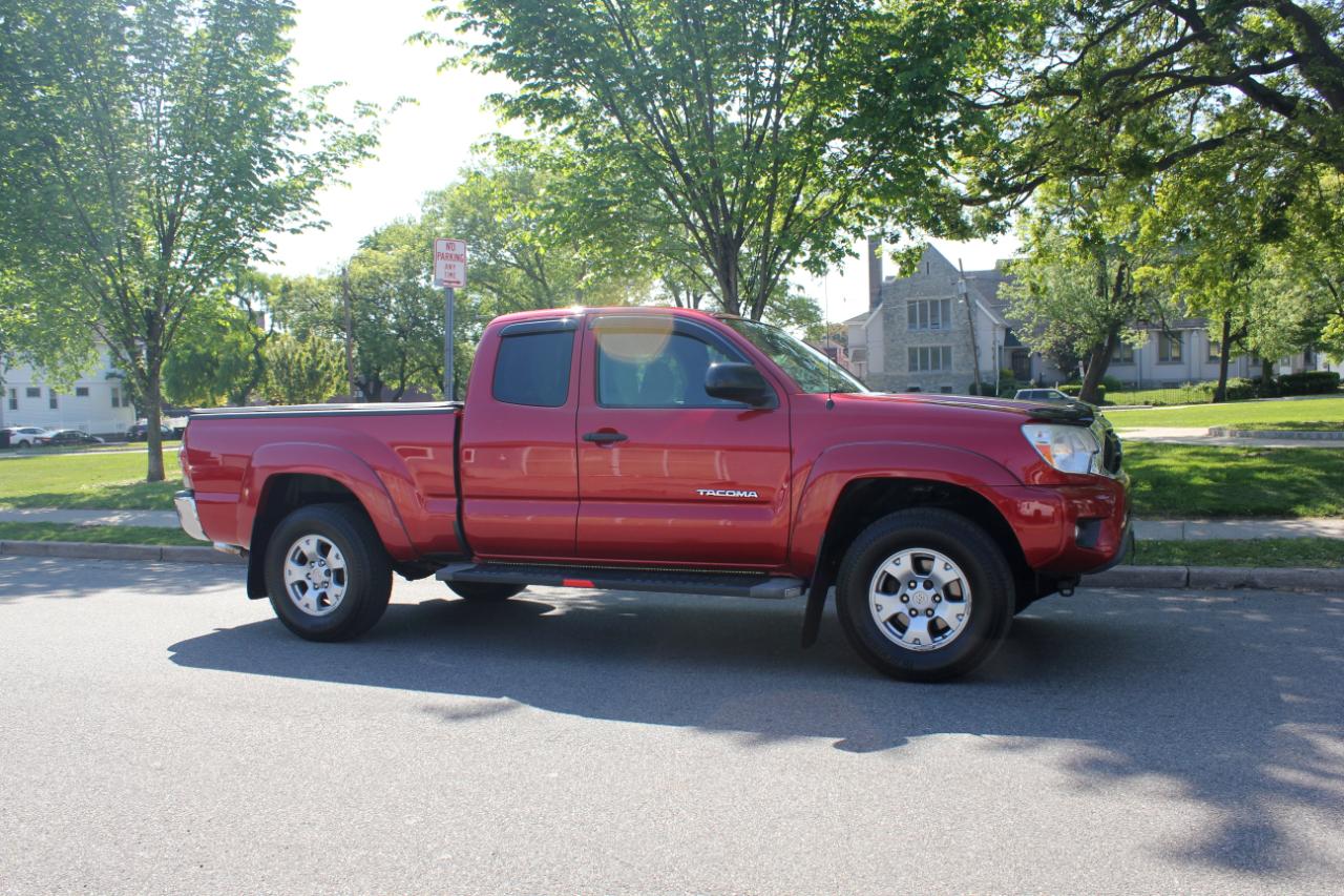 Toyota Tacoma PreRunner Access Cab 2WD 2013