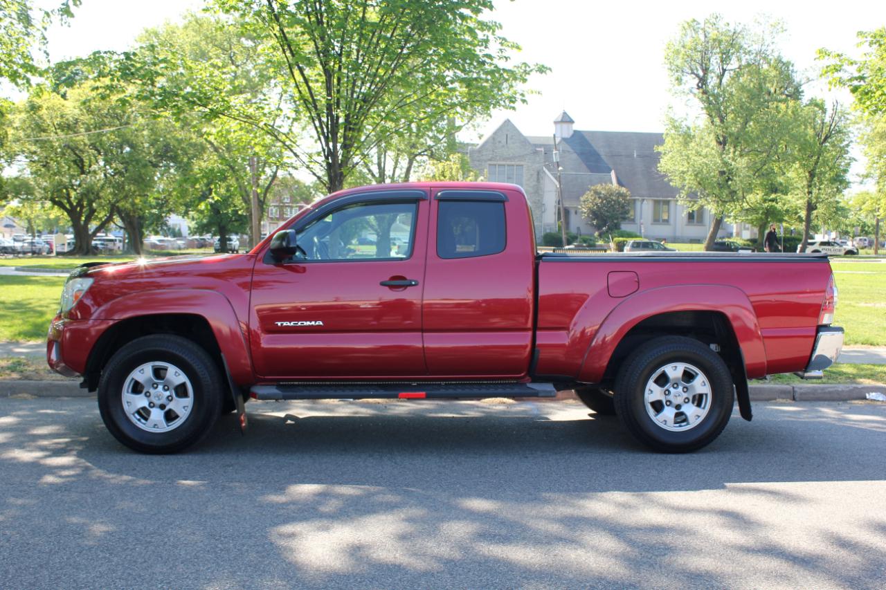 Toyota Tacoma PreRunner Access Cab 2WD 2013
