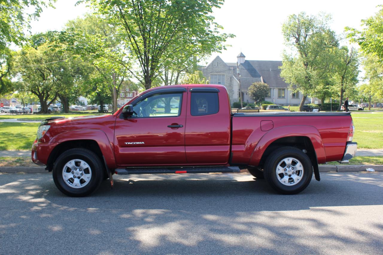 Toyota Tacoma PreRunner Access Cab 2WD 2013