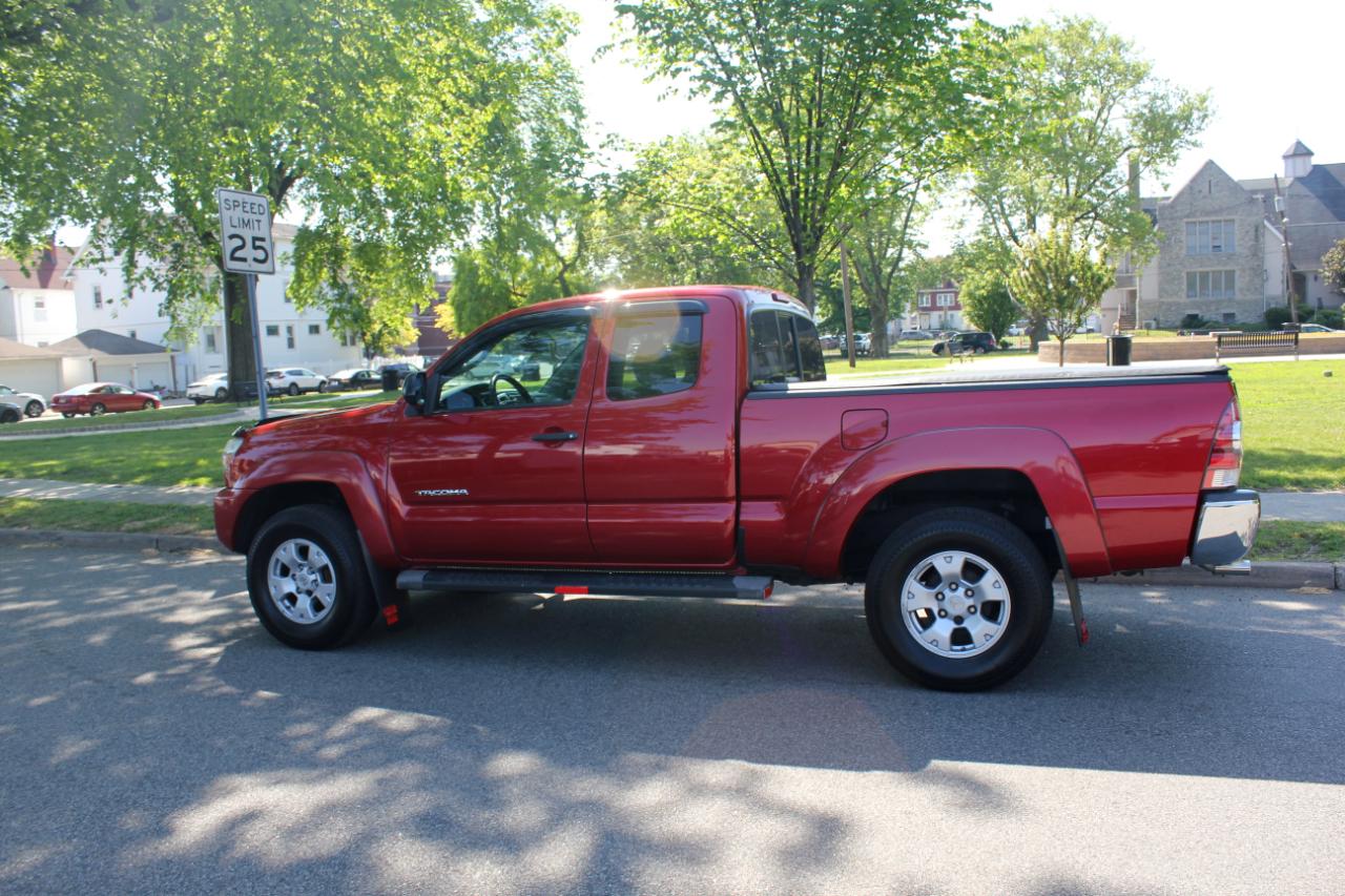 Toyota Tacoma PreRunner Access Cab 2WD 2013