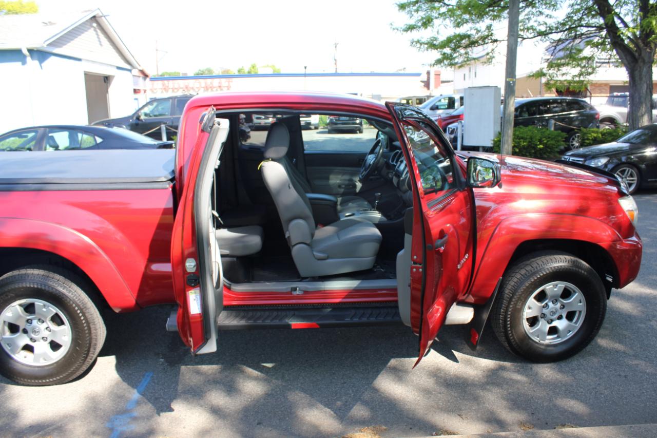 Toyota Tacoma PreRunner Access Cab 2WD 2013