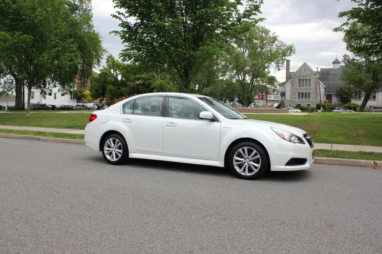 Subaru Legacy 2.5i Premium 2013