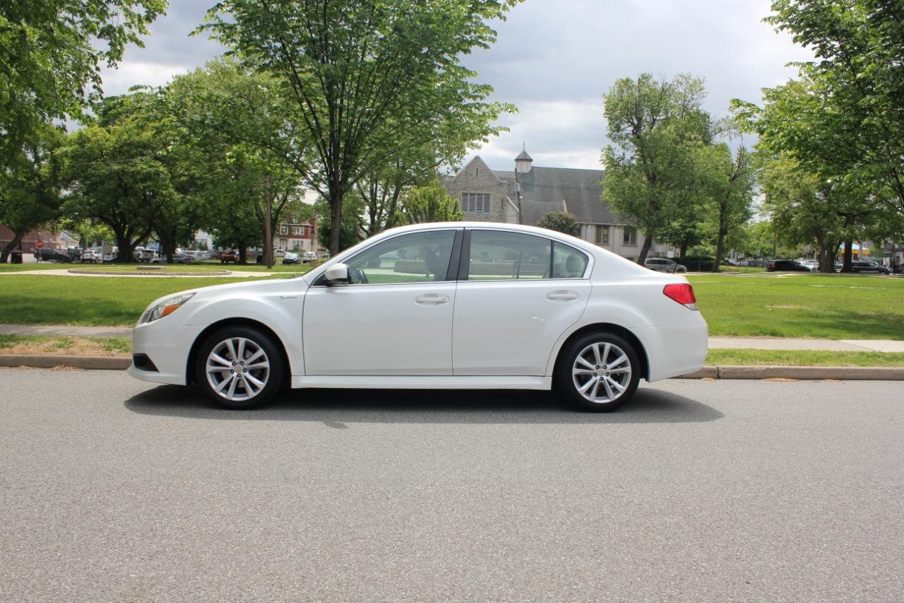 Subaru Legacy 2.5i Premium 2013