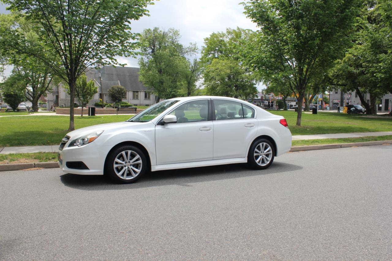Subaru Legacy 2.5i Premium 2013