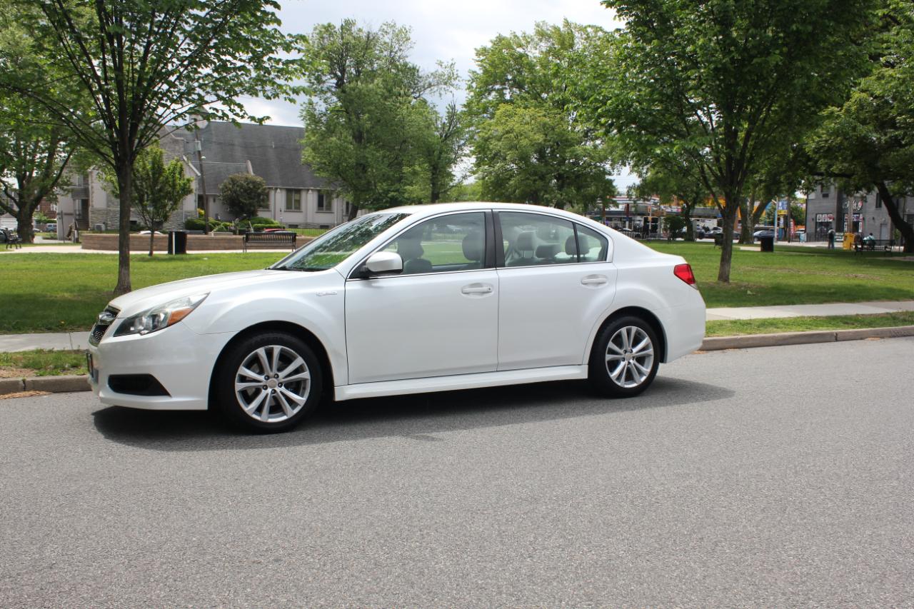 Subaru Legacy 2.5i Premium 2013