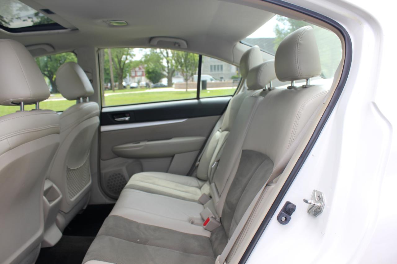 Subaru Legacy 2.5i Premium 2013