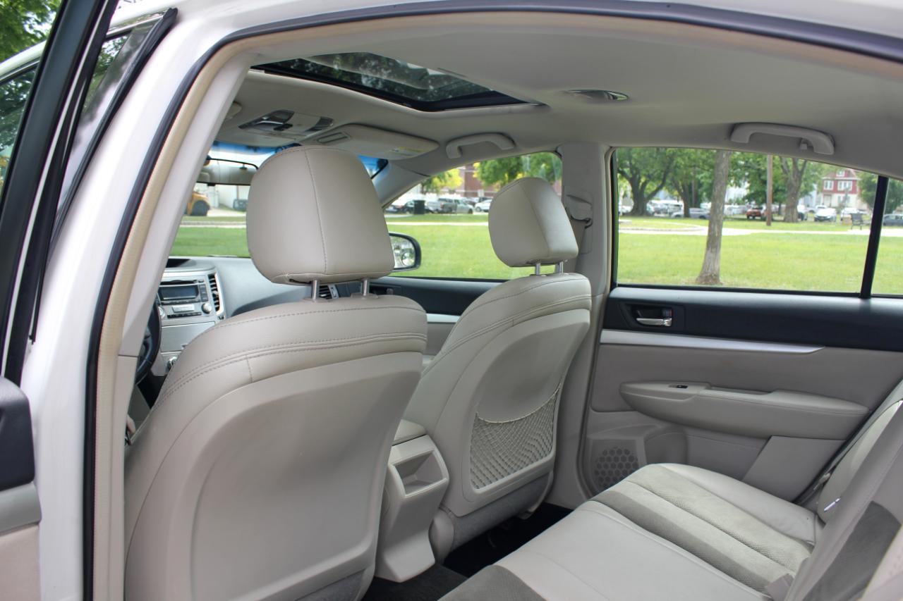Subaru Legacy 2.5i Premium 2013