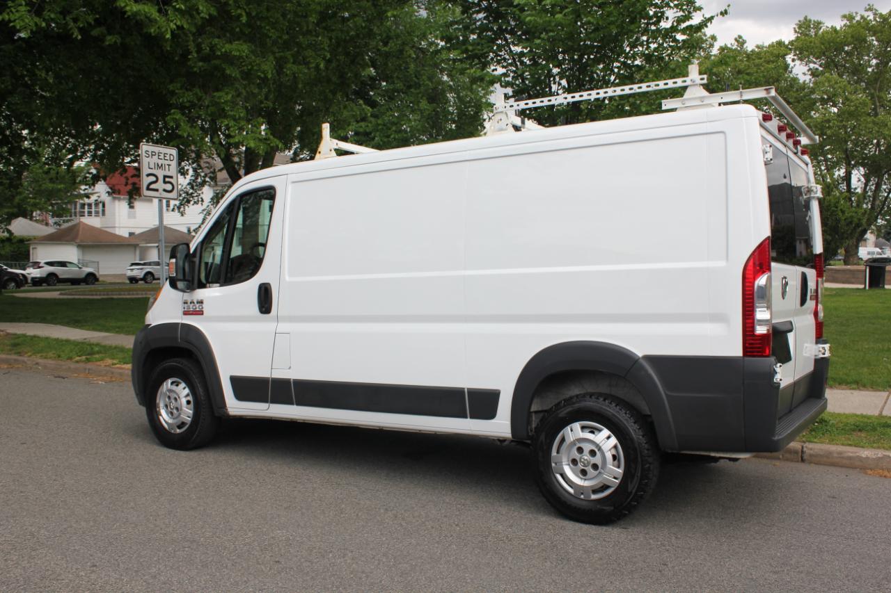 RAM Promaster 1500 Low Roof Tradesman 136-in. WB 2017
