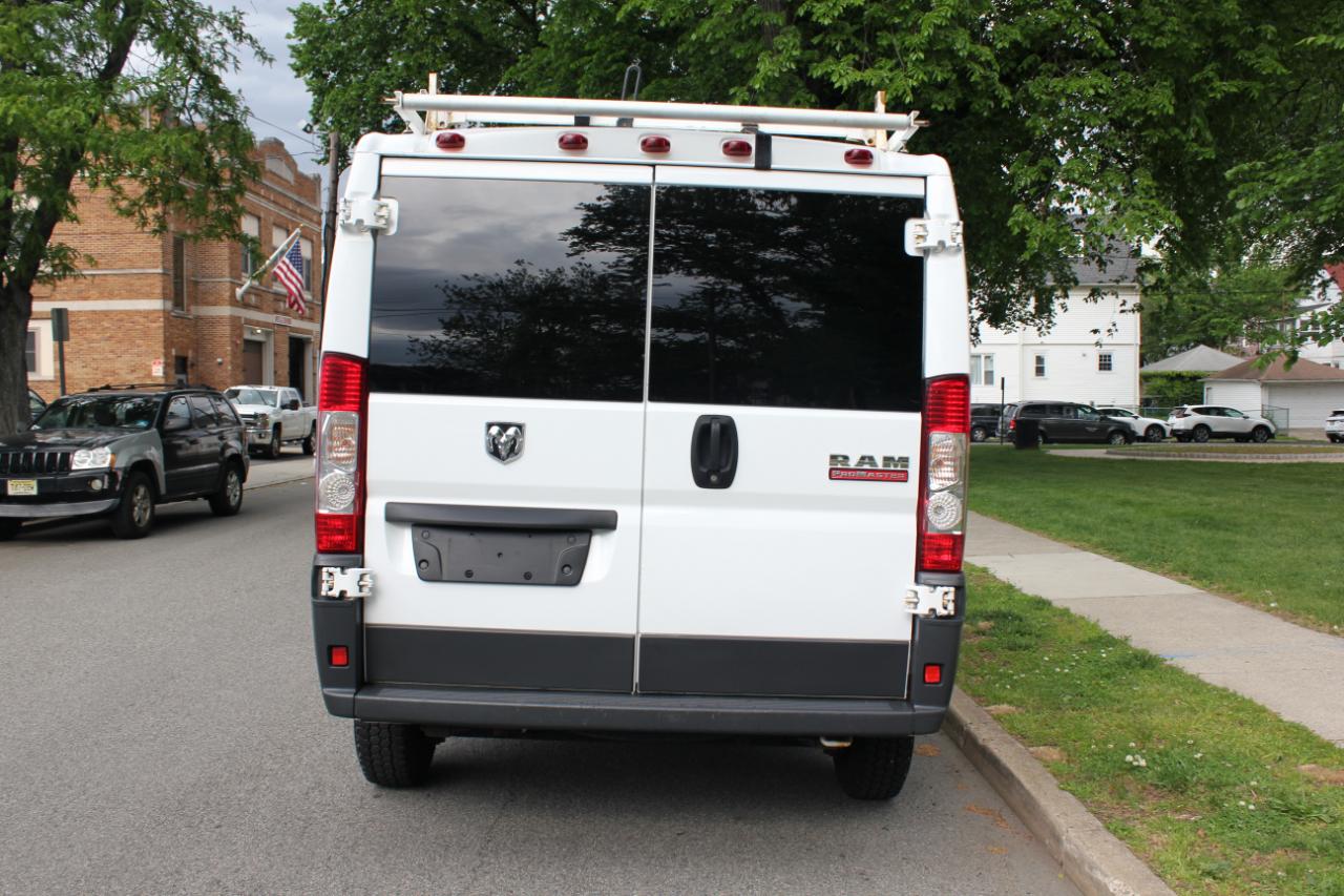 RAM Promaster 1500 Low Roof Tradesman 136-in. WB 2017
