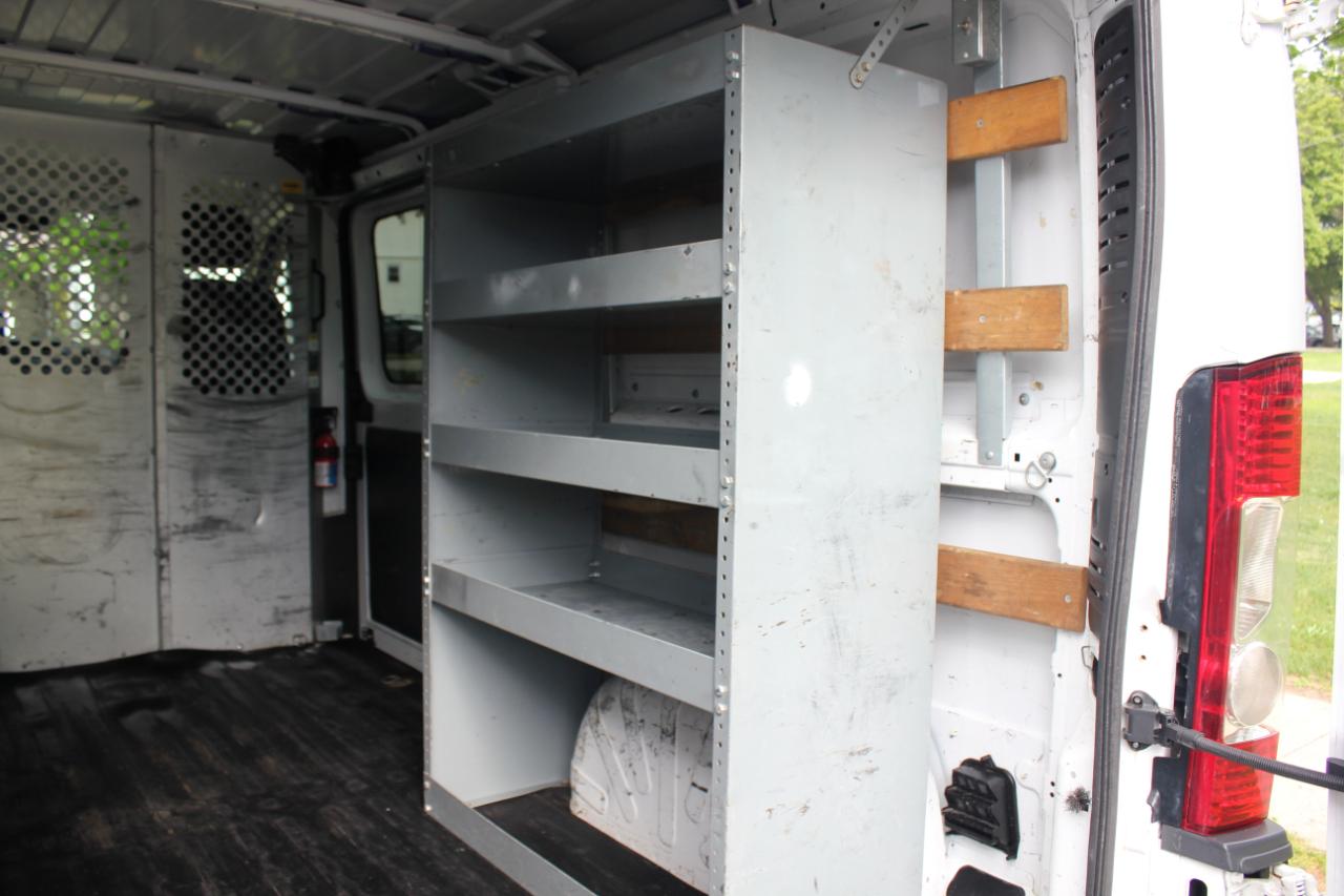 RAM Promaster 1500 Low Roof Tradesman 136-in. WB 2017