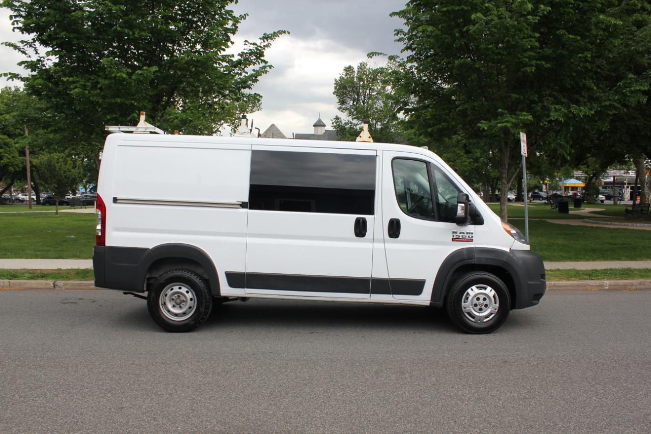 RAM Promaster 1500 Low Roof Tradesman 136-in. WB 2017