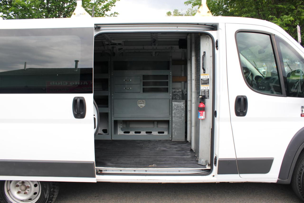 RAM Promaster 1500 Low Roof Tradesman 136-in. WB 2017