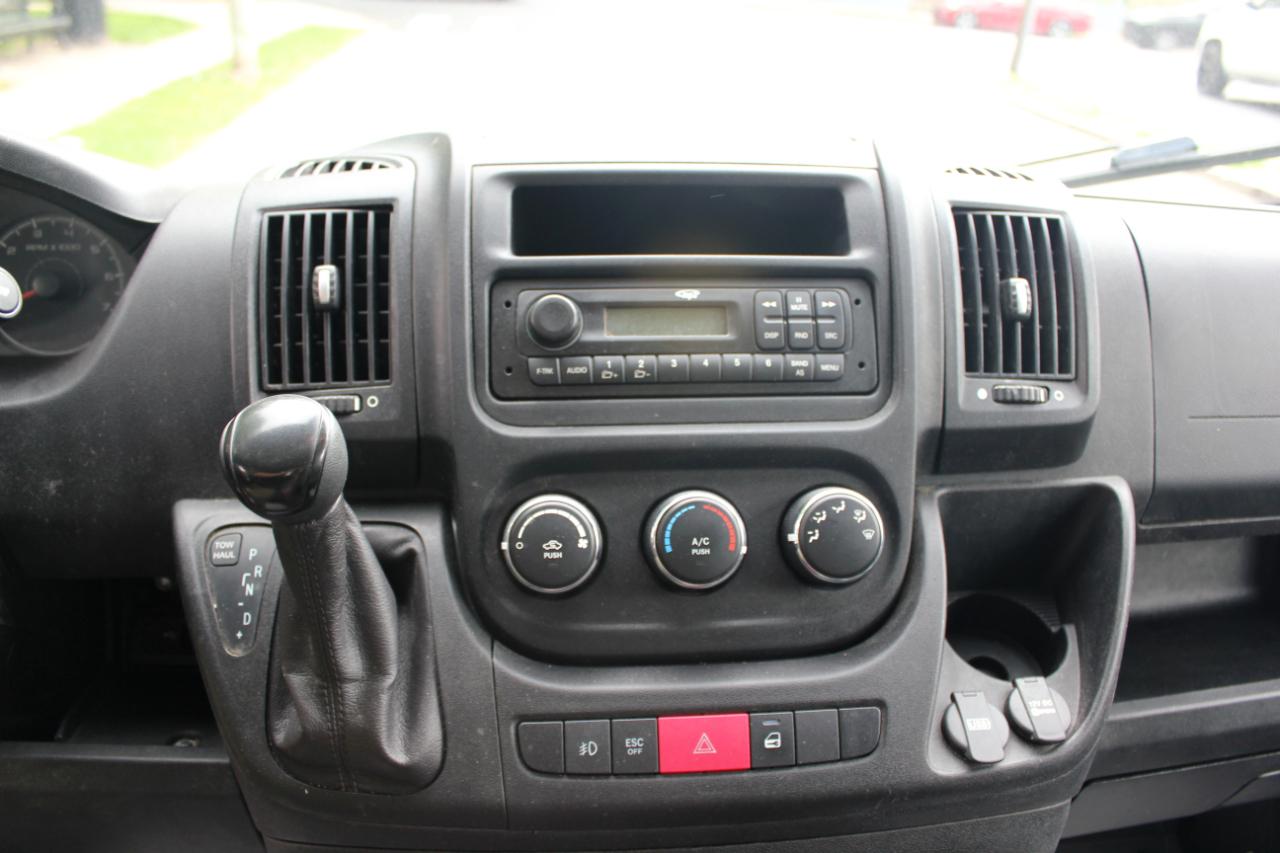 RAM Promaster 1500 Low Roof Tradesman 136-in. WB 2017