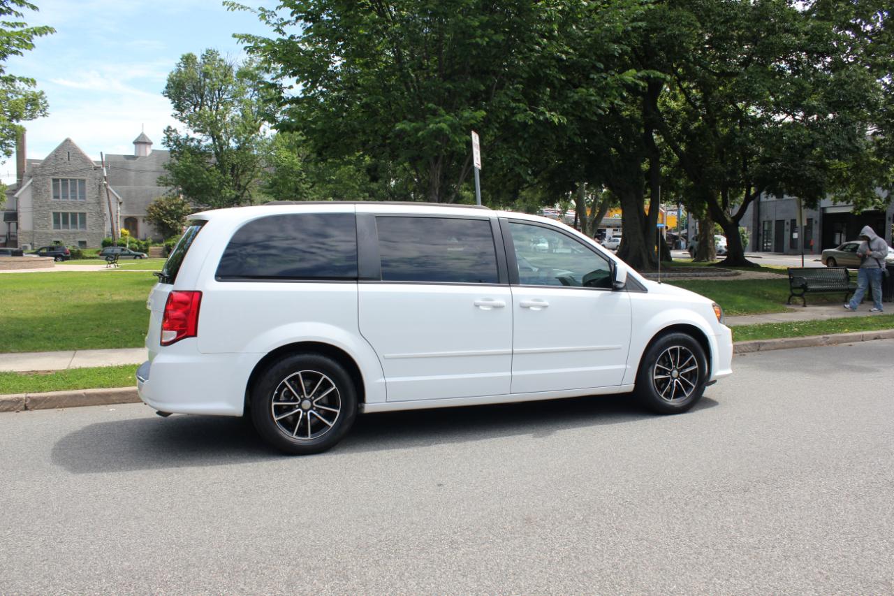 Dodge Grand Caravan R/T 2016