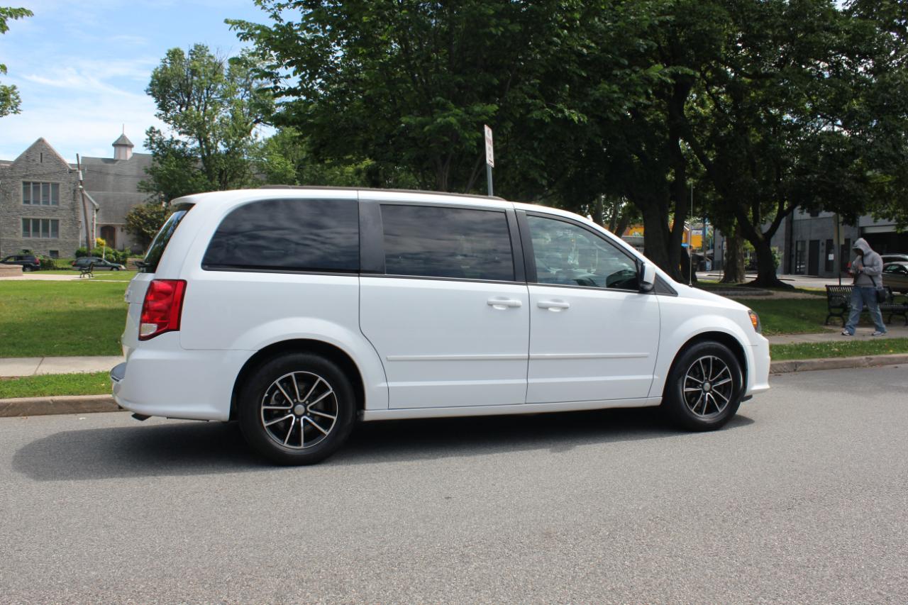 Dodge Grand Caravan R/T 2016