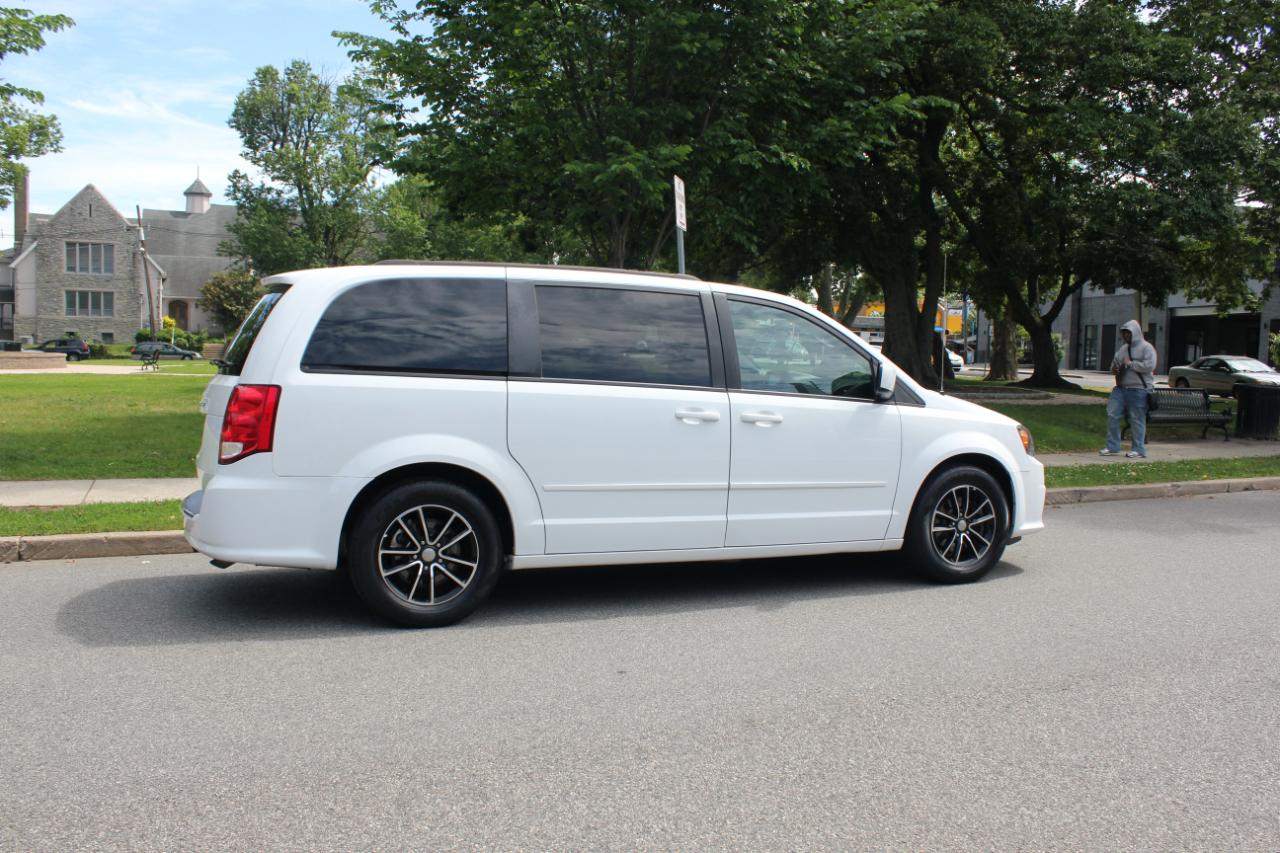 Dodge Grand Caravan R/T 2016