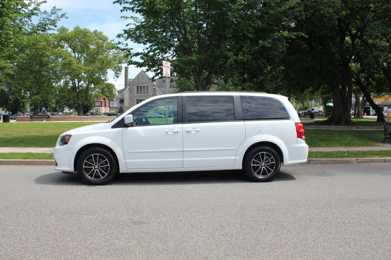 Dodge Grand Caravan R/T 2016