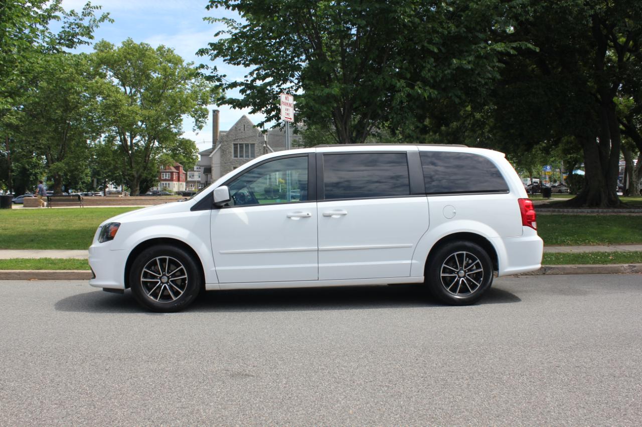 Dodge Grand Caravan R/T 2016
