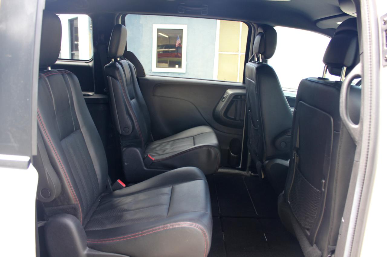 Dodge Grand Caravan R/T 2016
