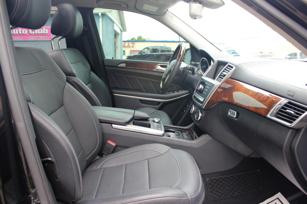Mercedes-Benz GL-Class GL550 4MATIC 2015