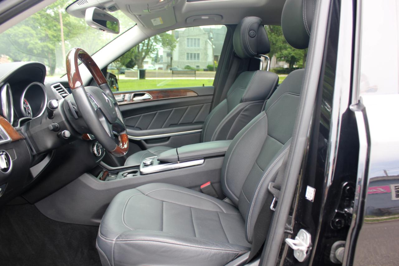 Mercedes-Benz GL-Class GL550 4MATIC 2015
