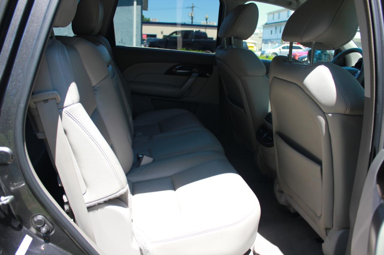 Acura MDX 6-Spd AT w/Tech and Entertainment Package 2012