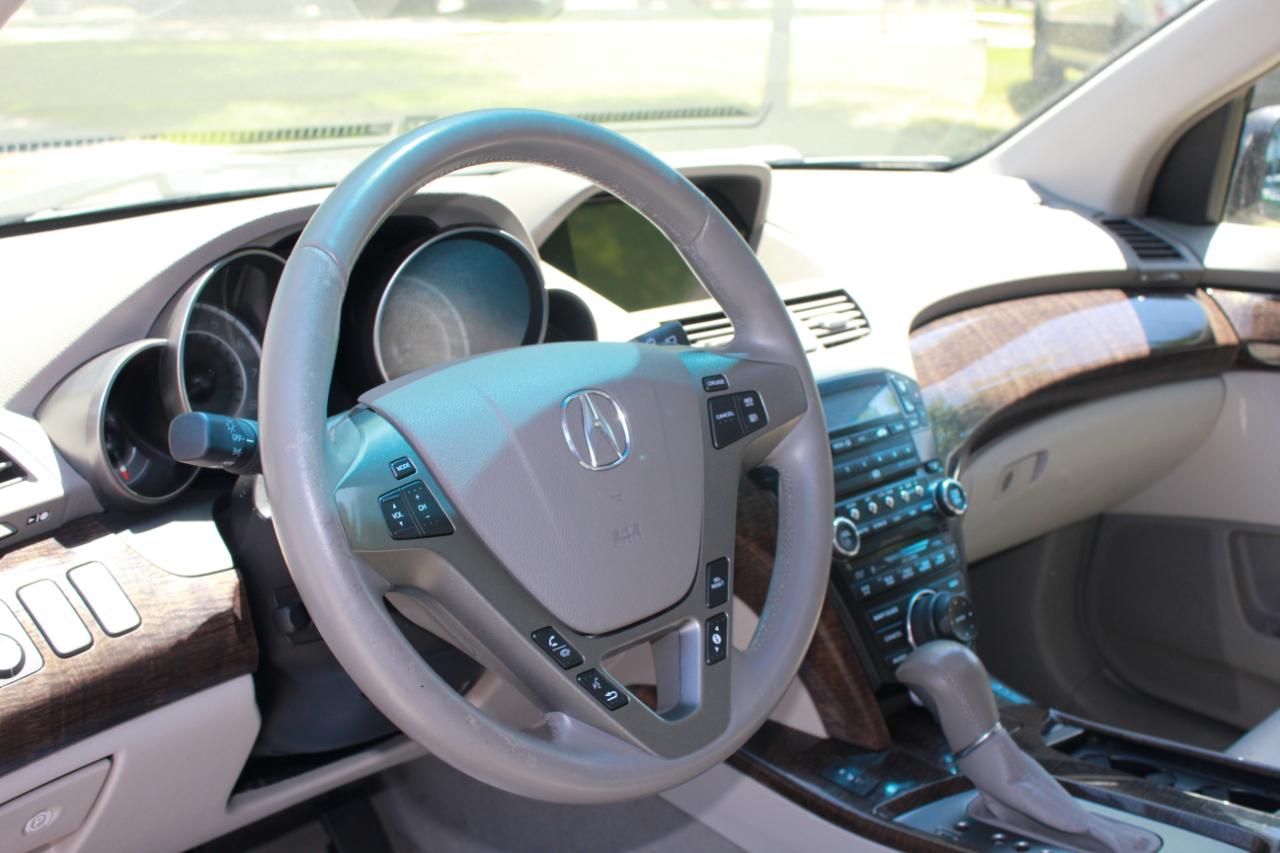 Acura MDX 6-Spd AT w/Tech and Entertainment Package 2012