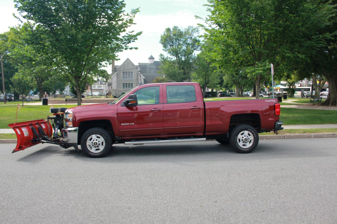 Chevrolet Silverado 2500HD LT Crew Cab Long Box 4WD 2015