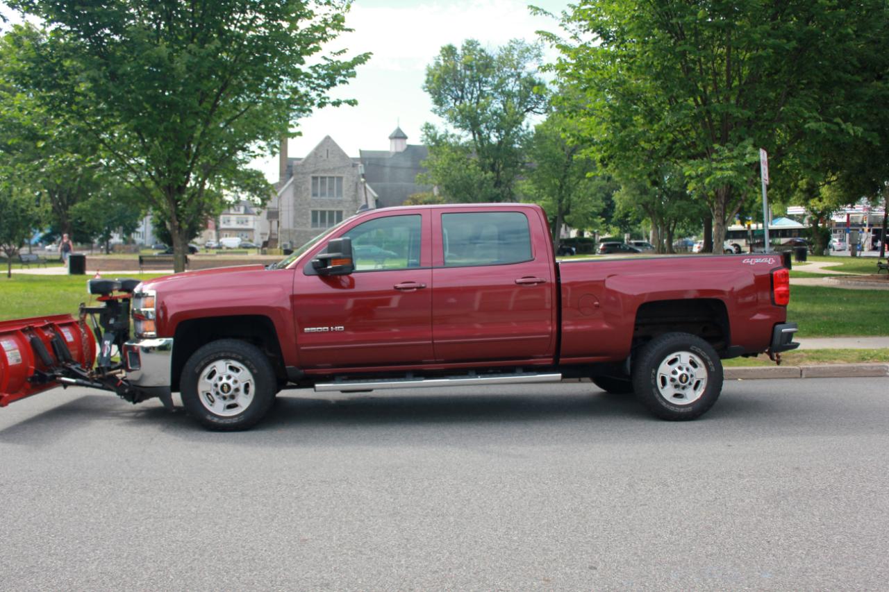 Chevrolet Silverado 2500HD LT Crew Cab Long Box 4WD 2015